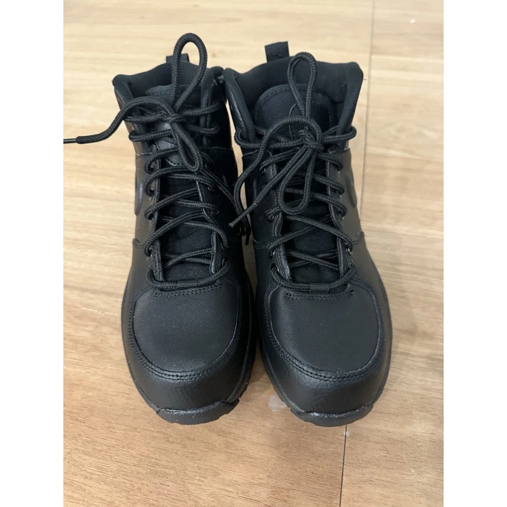 Nike Manoa Leather Boots Triple Black Kids Youth Size 4Y Hiking Boots